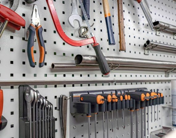 types of locksmiths